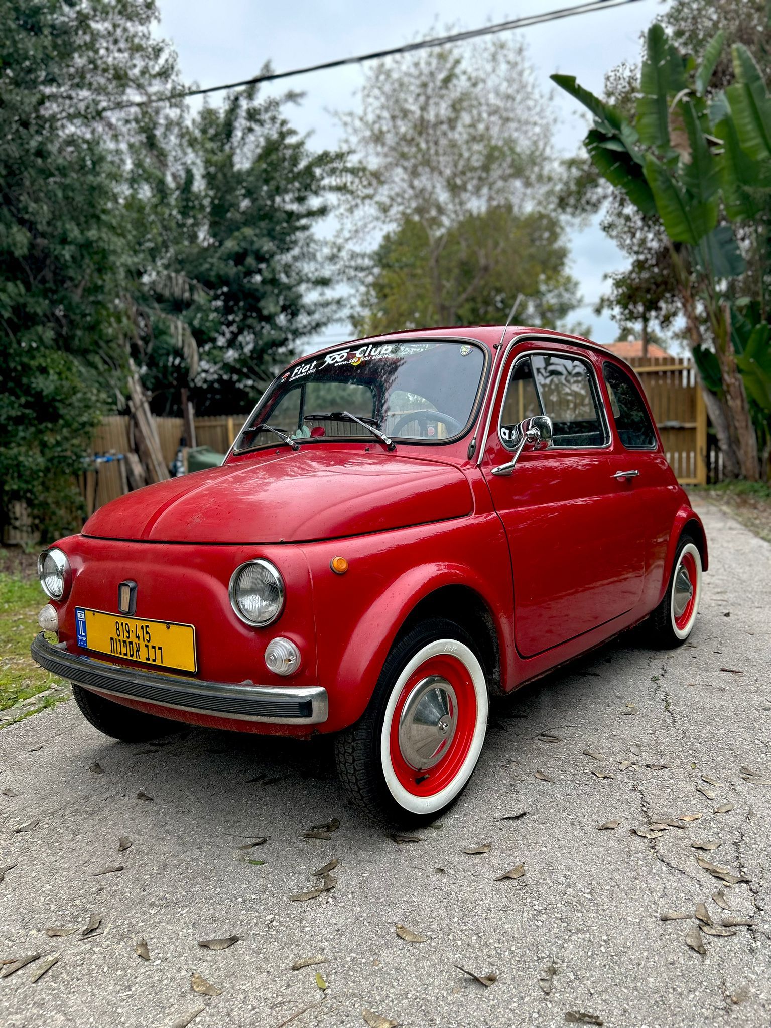פיאט 500 אדום
